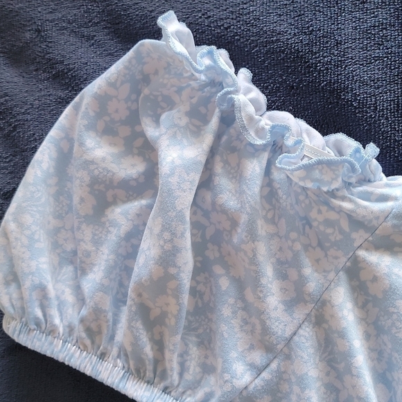 Crop top with puff sleeve - Picture 4 of 9